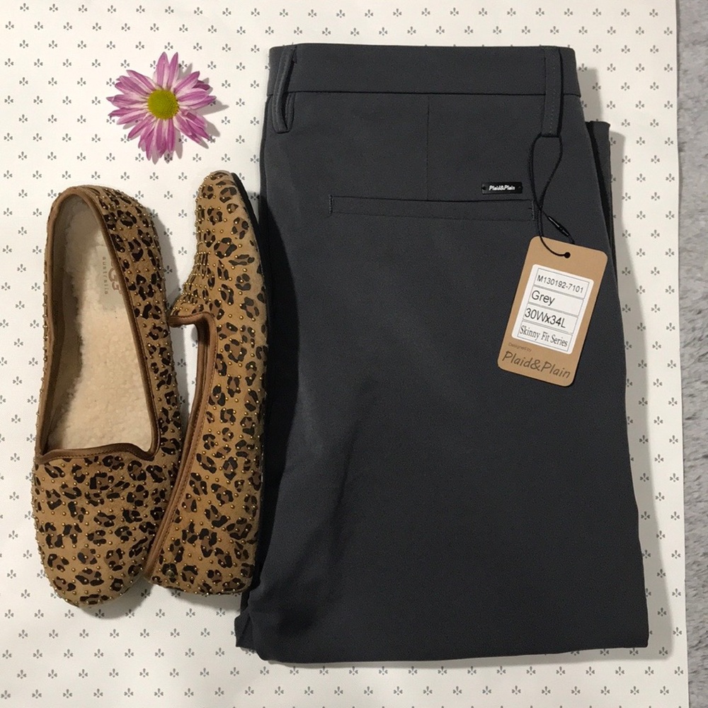 Size 30 gray straight leg trousers